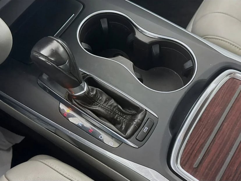 2015 Acura MDX - Image 12
