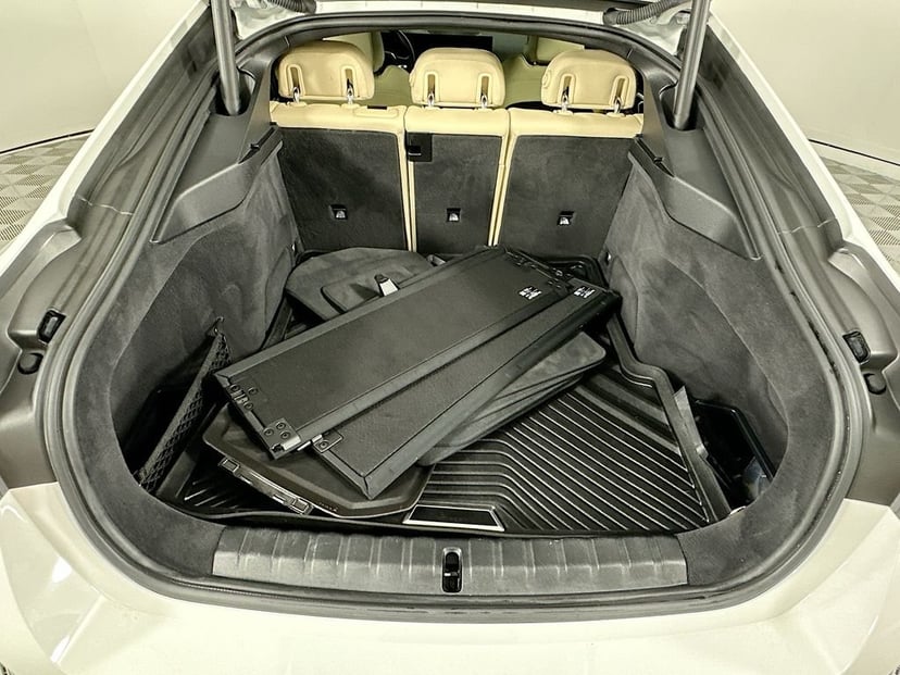 2023 BMW i4 - Image 27