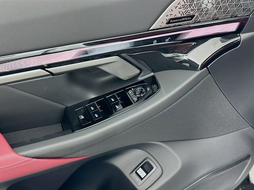2026 BMW 5 Series - Image 20