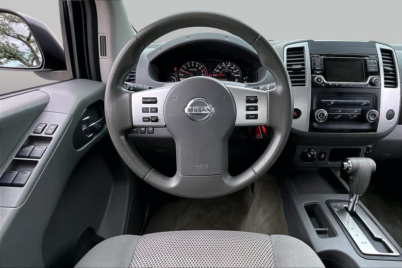 2017 Nissan Frontier - Image 6