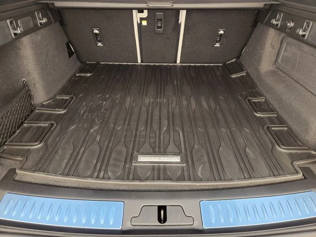 2026 Land Rover Range Rover Velar - Image 21