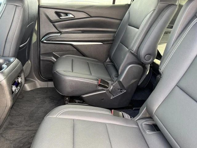 2025 Chevrolet Traverse - Image 25