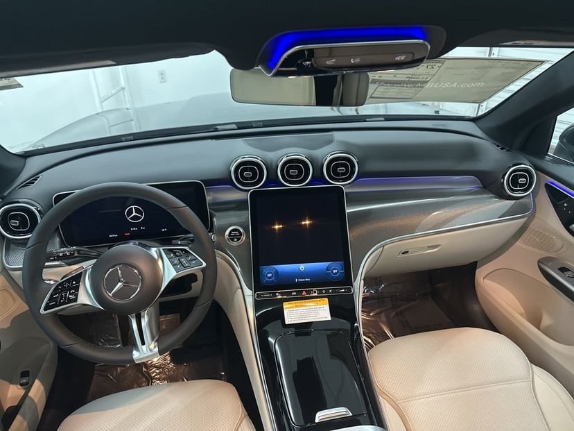 2026 Mercedes-Benz GLC - Image 20