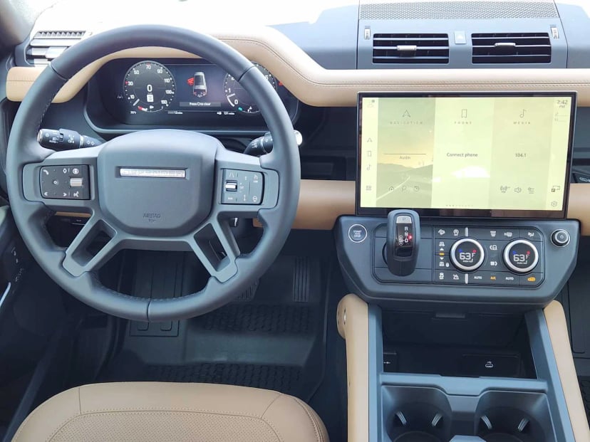 2026 LAND ROVER Defender 130 - Image 28