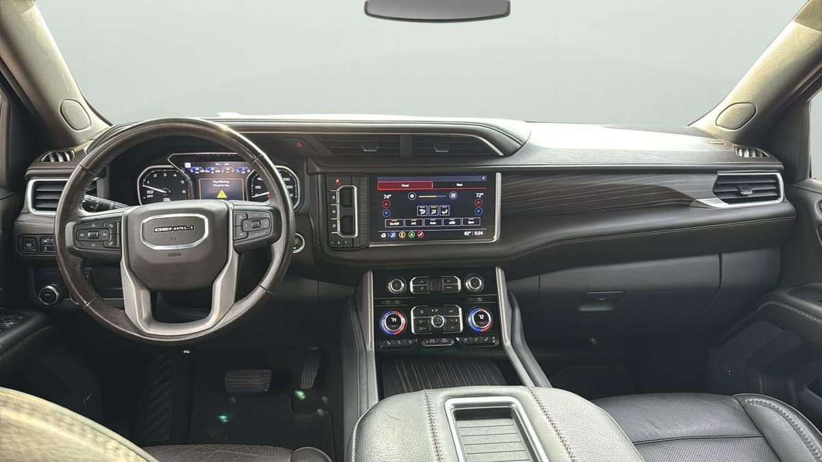 2021 GMC Yukon - Image 22