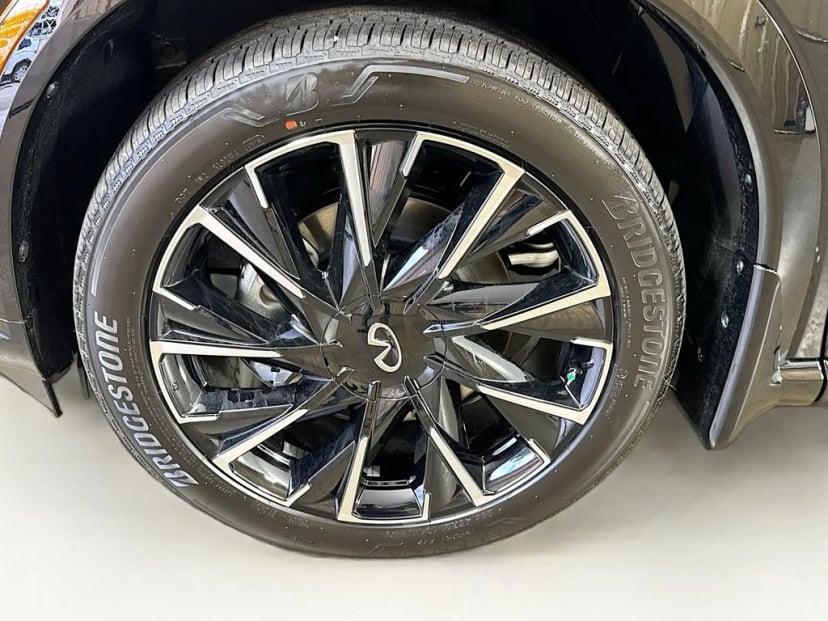 2027 INFINITI QX65 - Image 40