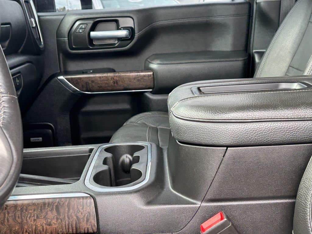 2022 GMC Sierra 2500HD - Image 10