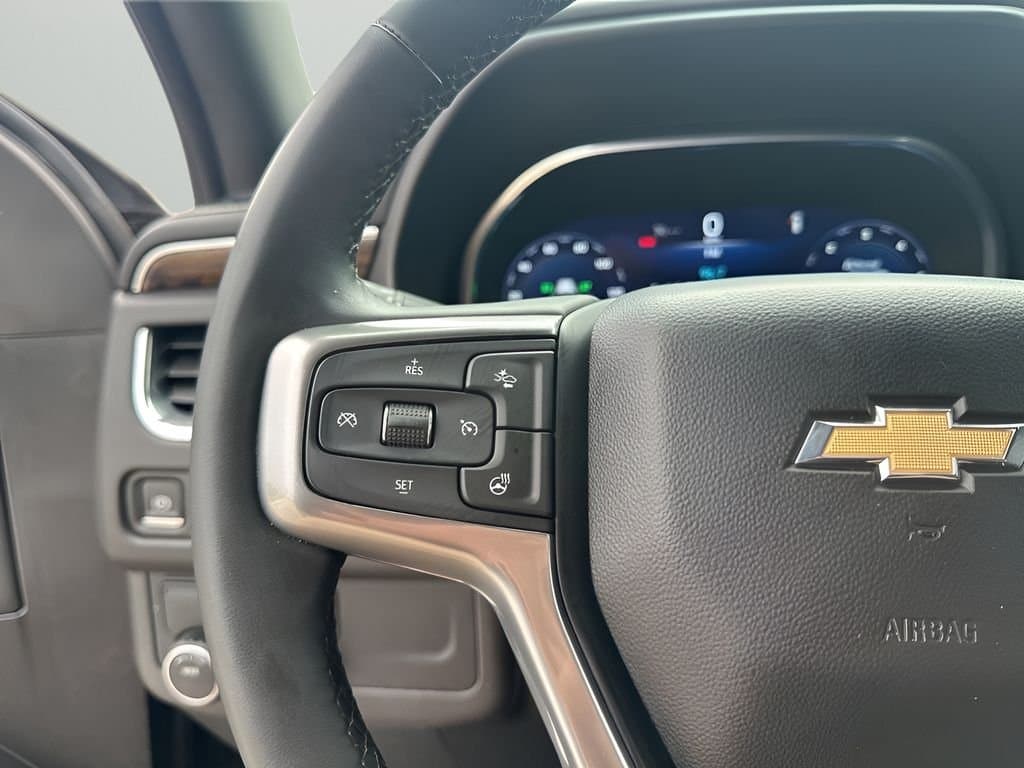 2023 Chevrolet Suburban - Image 30