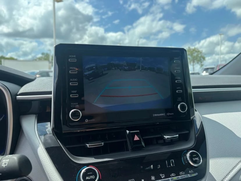 2021 Toyota Corolla Hatchback - Image 22