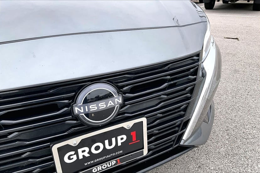2025 Nissan Altima - Image 30