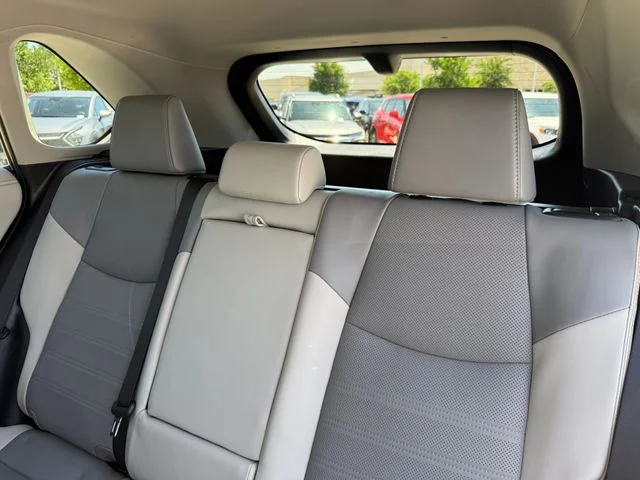 2023 Toyota RAV4 Hybrid - Image 27