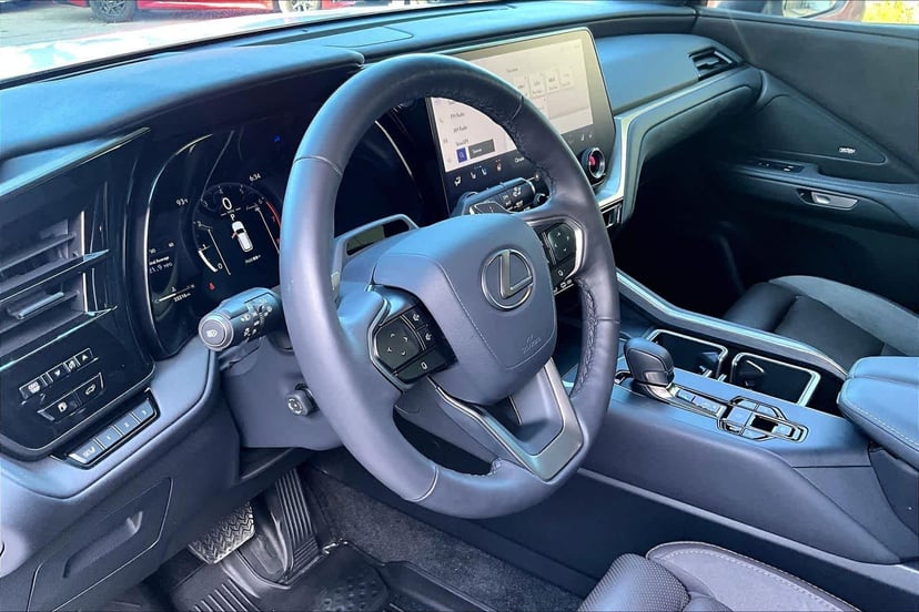 2024 Lexus TX 350 - Image 18