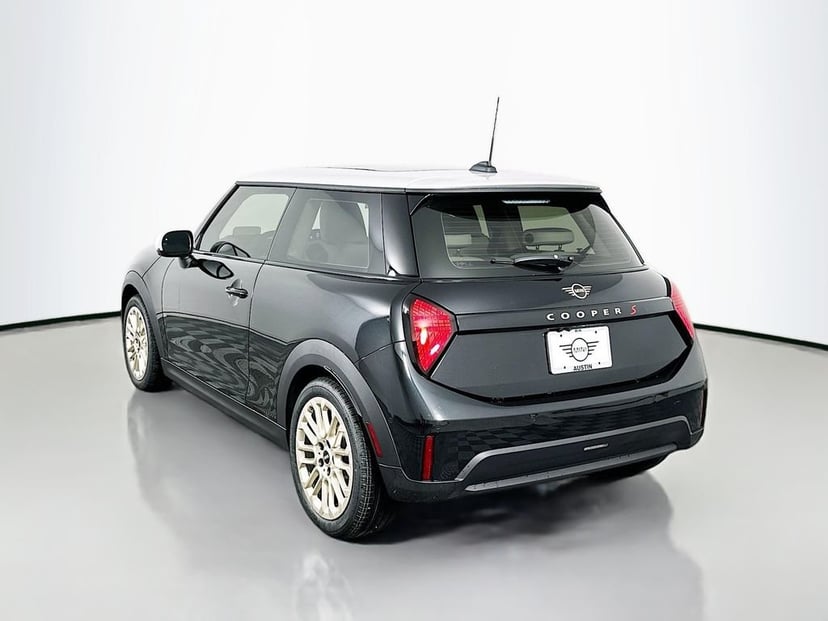 2025 MINI Cooper S - Image 7