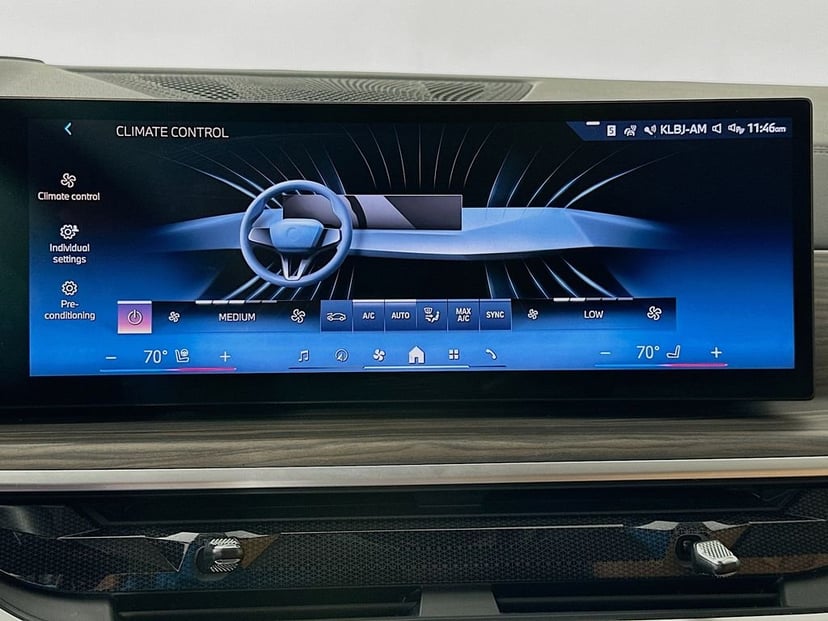 2024 BMW X7 - Image 16