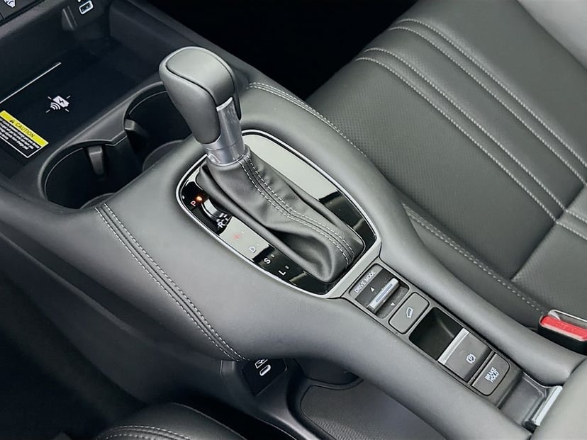 2025 Honda HR-V - Image 16