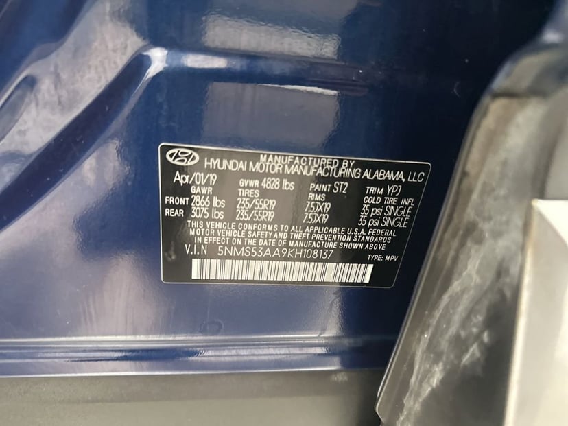 2019 Hyundai Santa Fe - Image 29