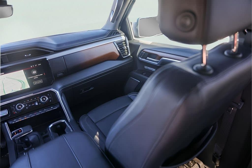 2023 GMC Sierra 1500 - Image 30