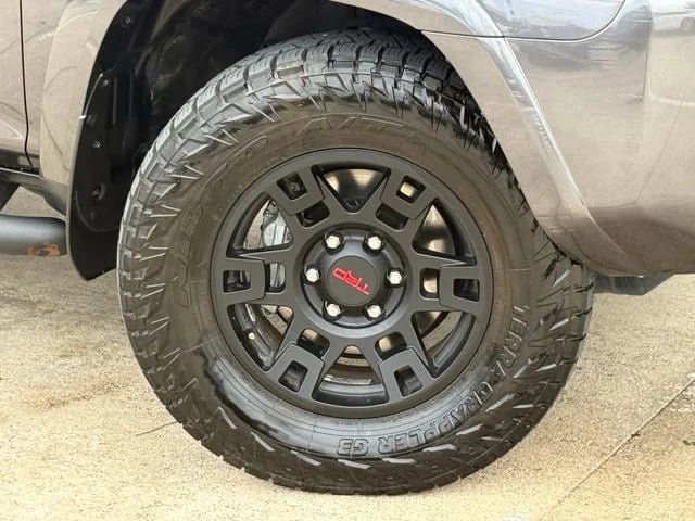 2023 Toyota 4Runner - Image 2