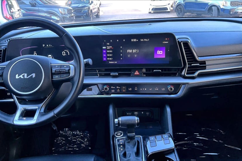 2023 Kia Sportage - Image 7