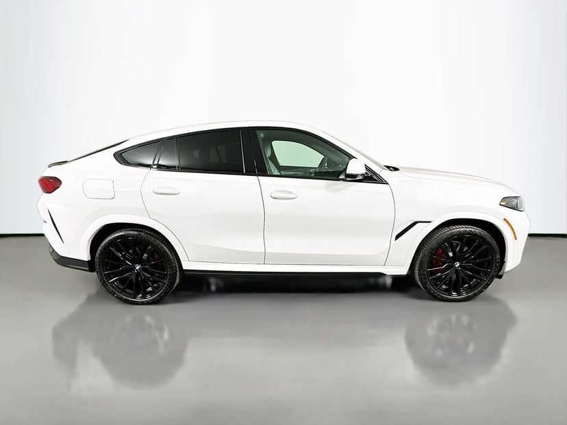 2027 BMW X6 - Image 4