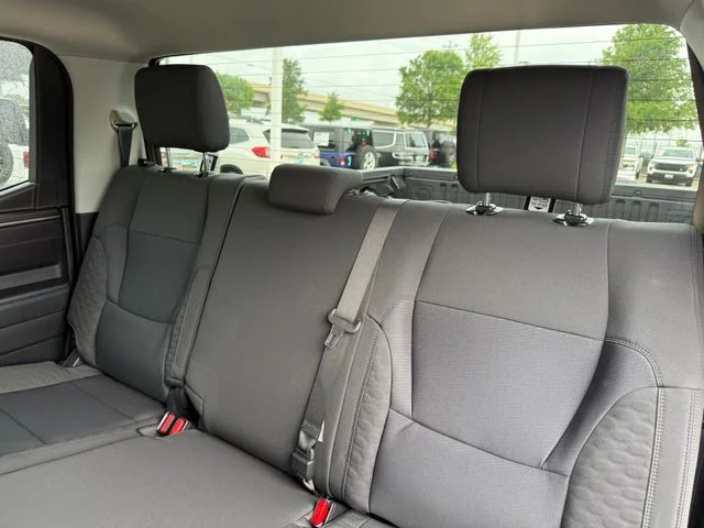 2023 Toyota Tundra - Image 28