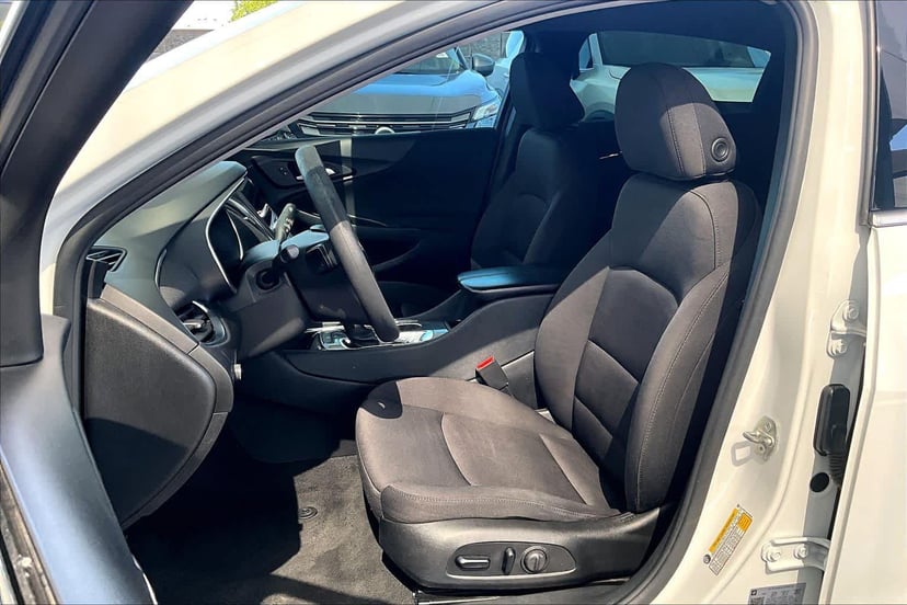 2021 Chevrolet Malibu - Image 8