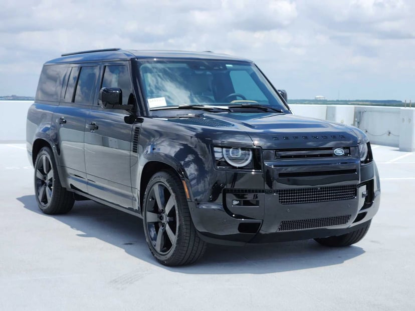 2026 LAND ROVER Defender 130 - Image 3