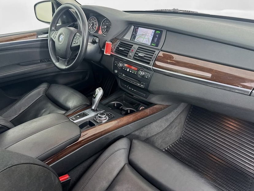 2010 BMW X5 - Image 37