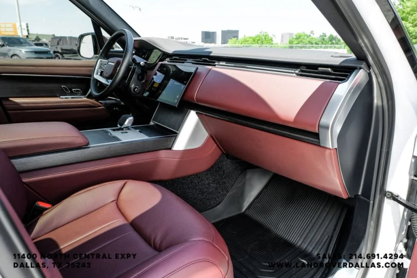 2026 Land Rover Range Rover - Image 16