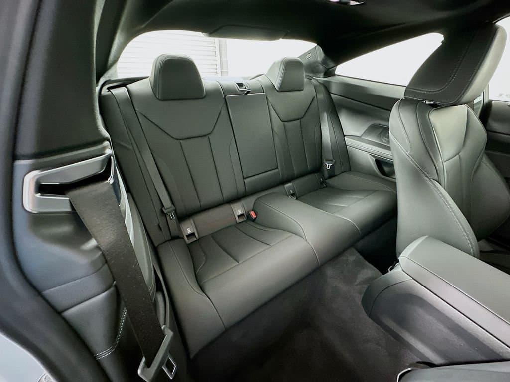 2025 BMW 4 Series - Image 28