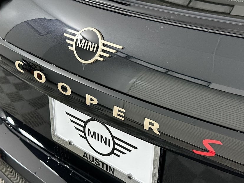 2025 MINI Cooper S - Image 21