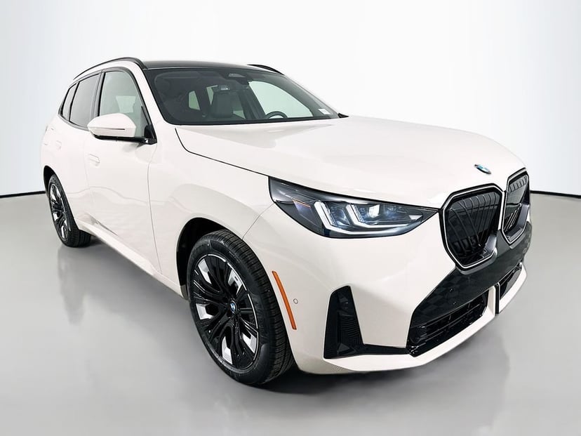 2026 BMW X3 - Image 3