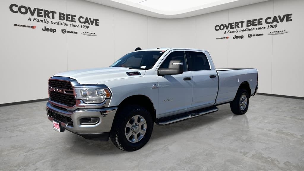 2024 Ram 3500 - Image 3