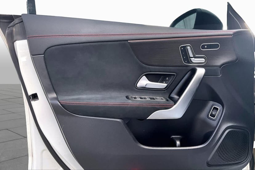 2023 Mercedes-Benz CLA 250 - Image 22