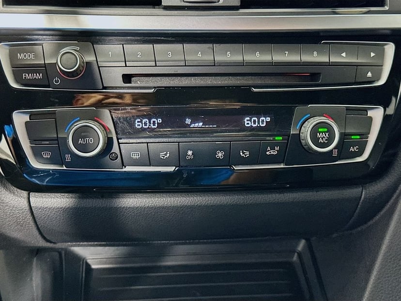 2016 BMW 3 Series - Image 16