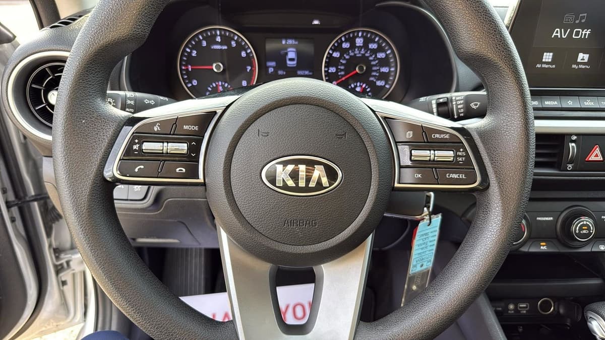 2020 Kia Forte - Image 8