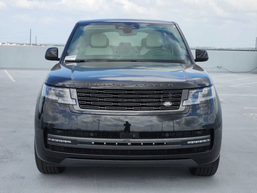 2026 LAND ROVER Range Rover - Image 2