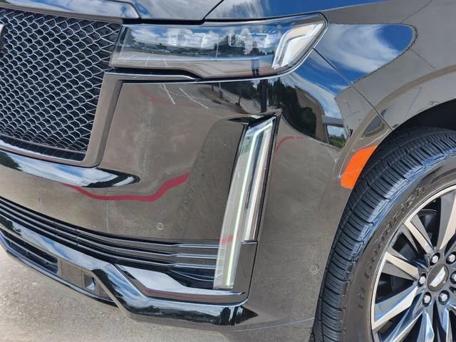 2021 Cadillac Escalade - Image 8