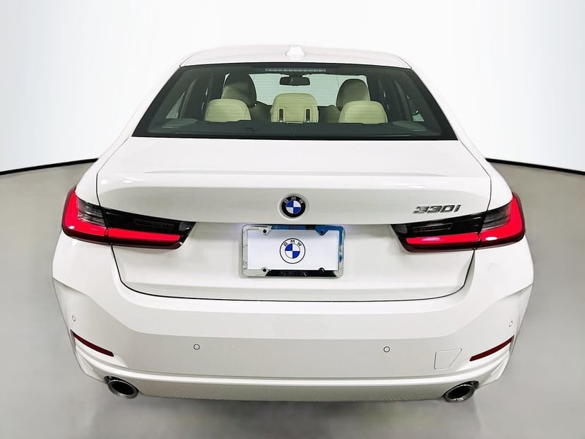 2026 BMW 3 Series - Image 6