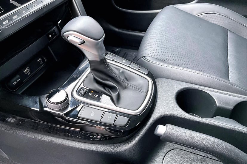 2024 Kia Seltos - Image 17