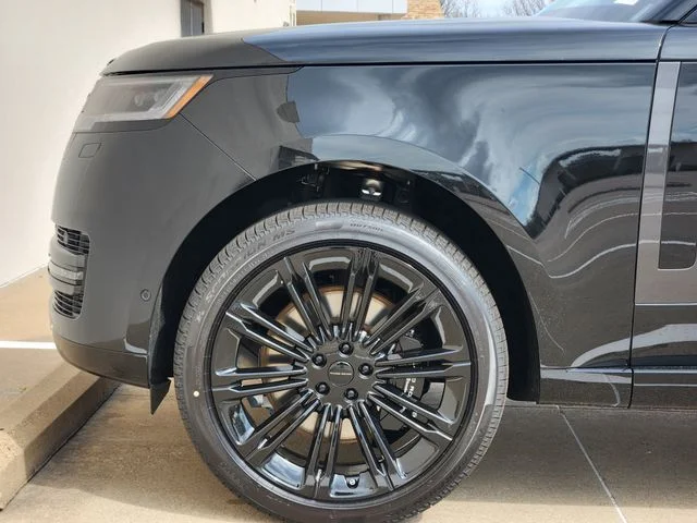 2026 Land Rover Range Rover - Image 6
