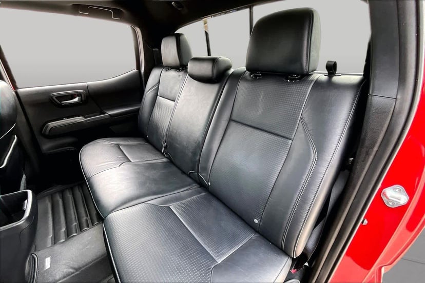 2023 Toyota Tacoma - Image 21