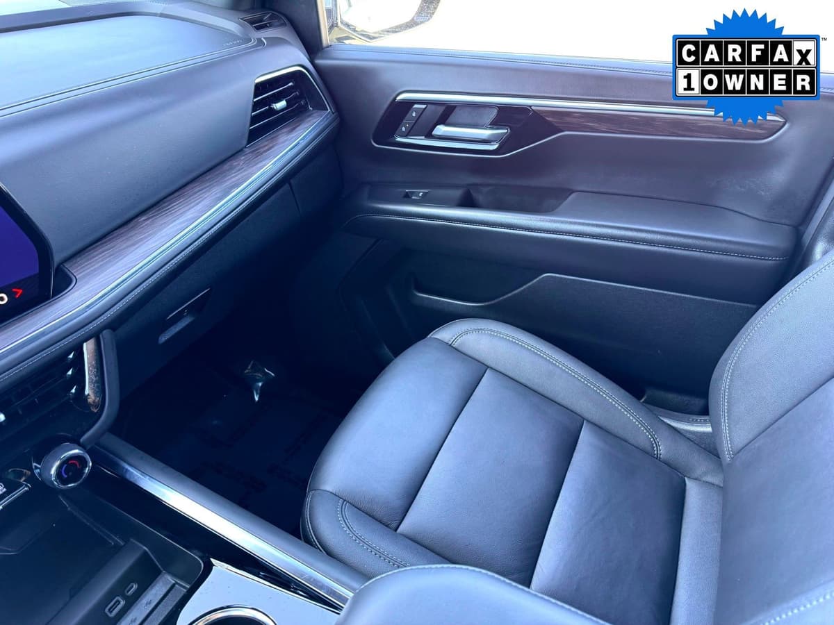 2025 Chevrolet Tahoe - Image 30