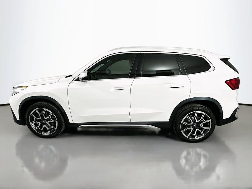 2023 BMW X1 - Image 8