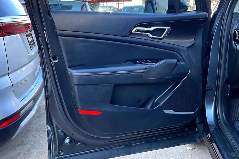 2023 Kia Sportage - Image 21