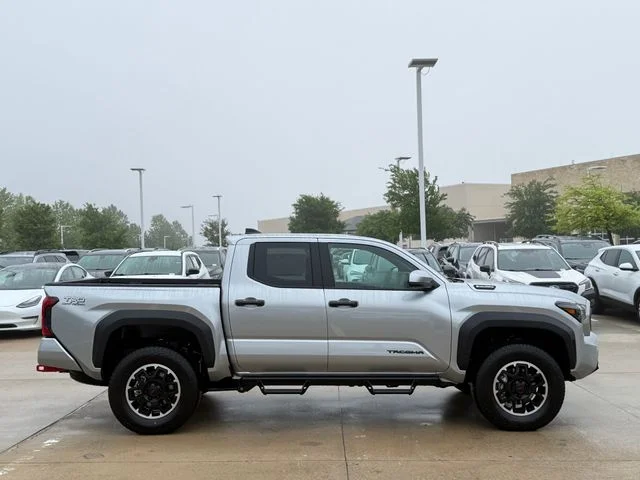 2026 Toyota Tacoma Hybrid - Image 6