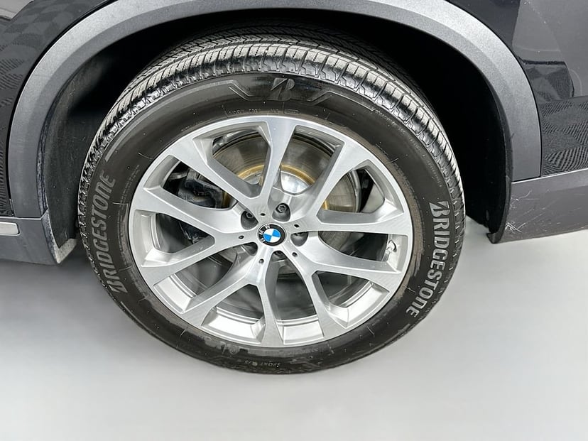 2020 BMW X5 - Image 32