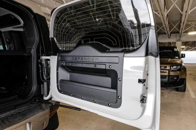2026 Land Rover Defender 110 - Image 44