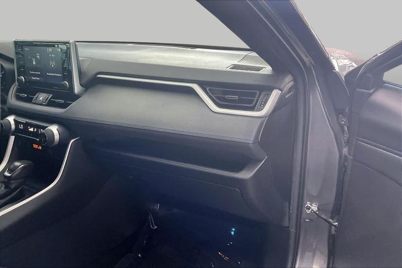 2021 Toyota RAV4 - Image 19