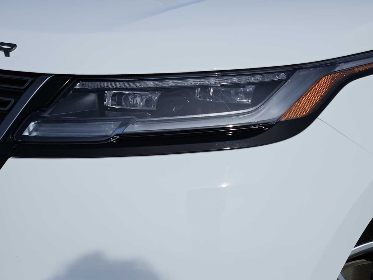 2026 Land Rover Range Rover Velar - Image 8